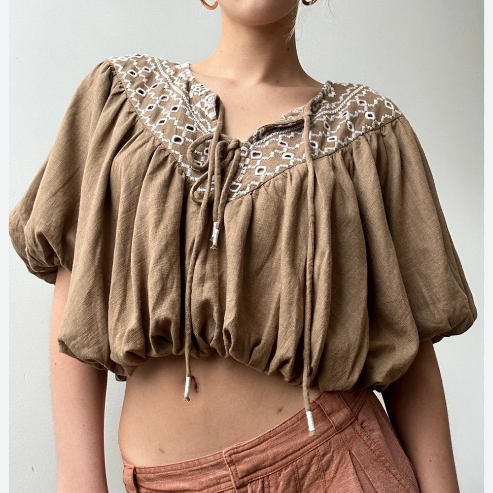 NWOT Free People Joni Embroidered top size Small